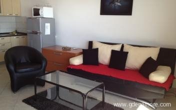 Apartman Sunburst (2+2), private accommodation in city Čiovo, Croatia